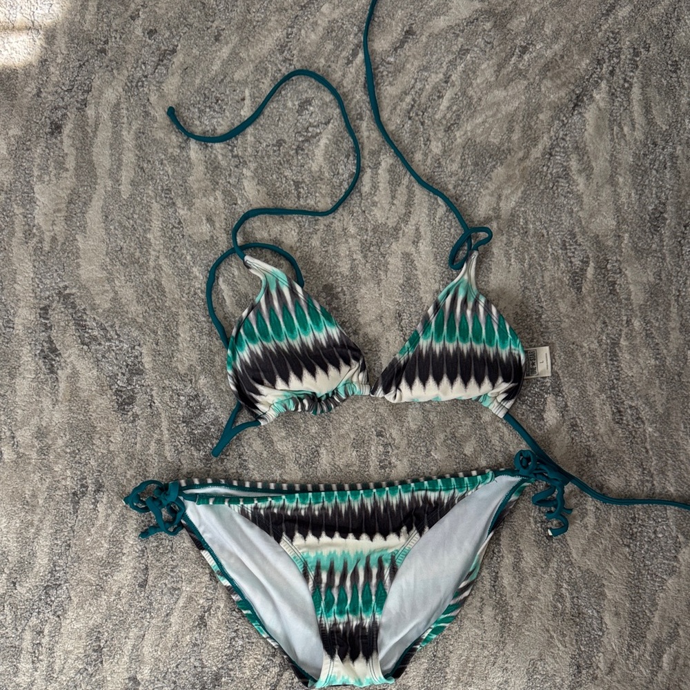 Vibrant Teal and Black Patterned Bikini Set